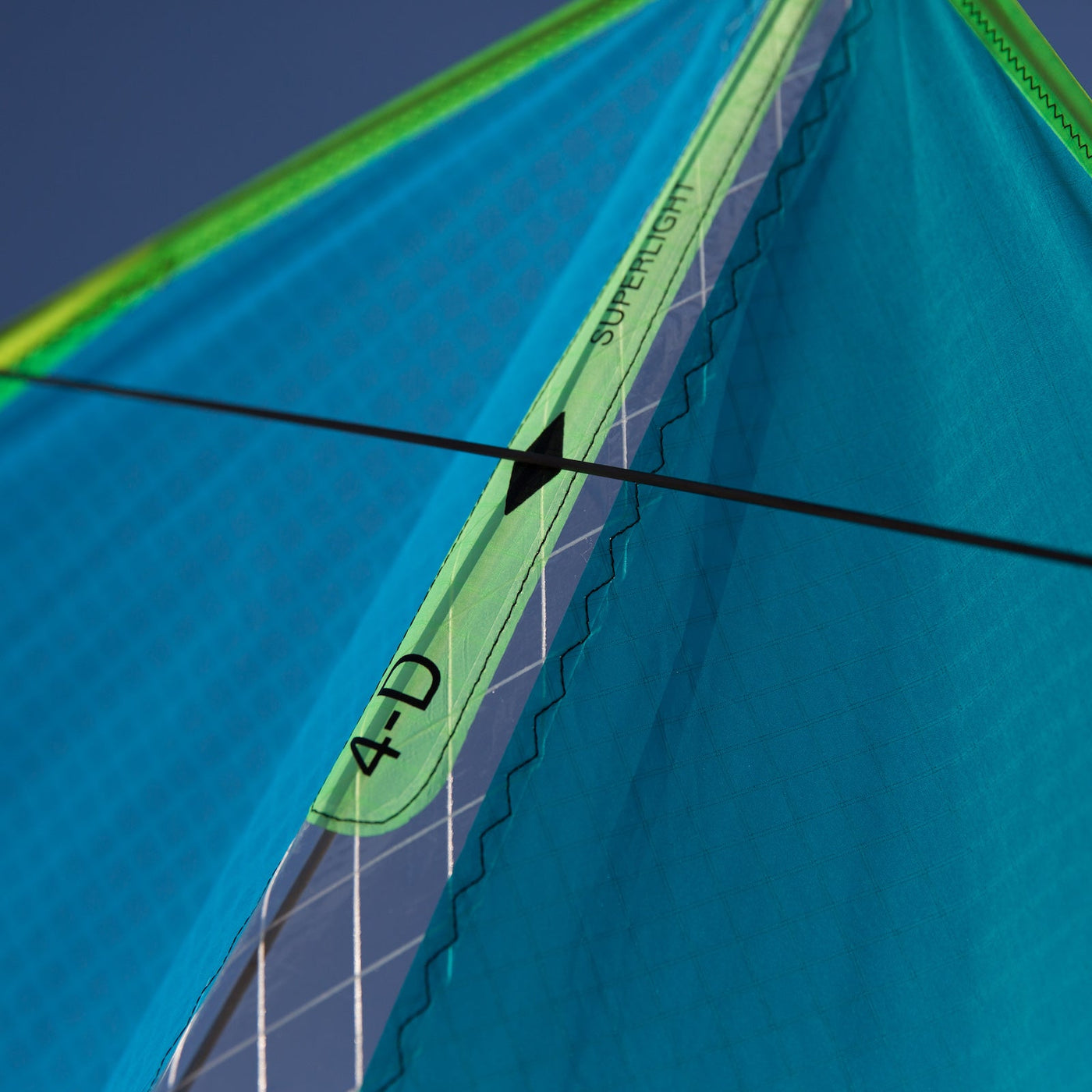 Close-up of 4D Superlight spine