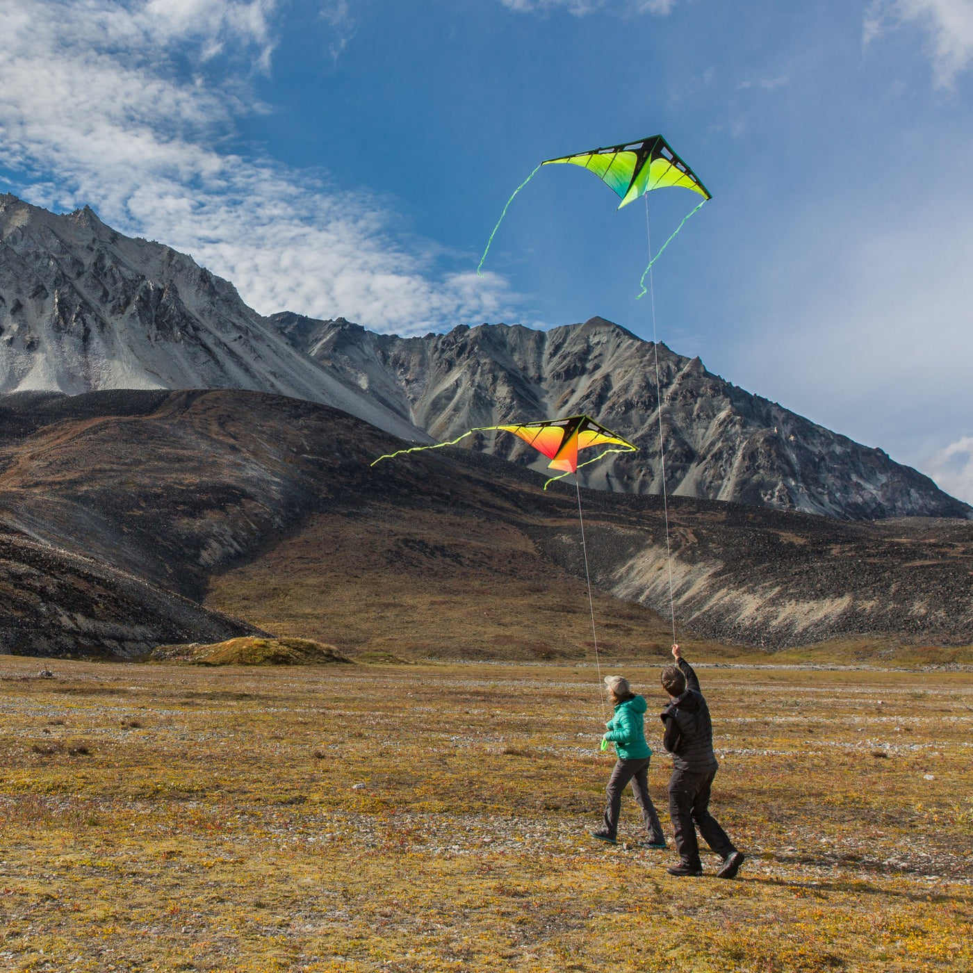 Two people flying Zenith 7 deltas in Alaska